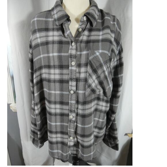 aerie Tops - Aerie Large Plaid Button Up Shirt Side Slits Long Sleeves